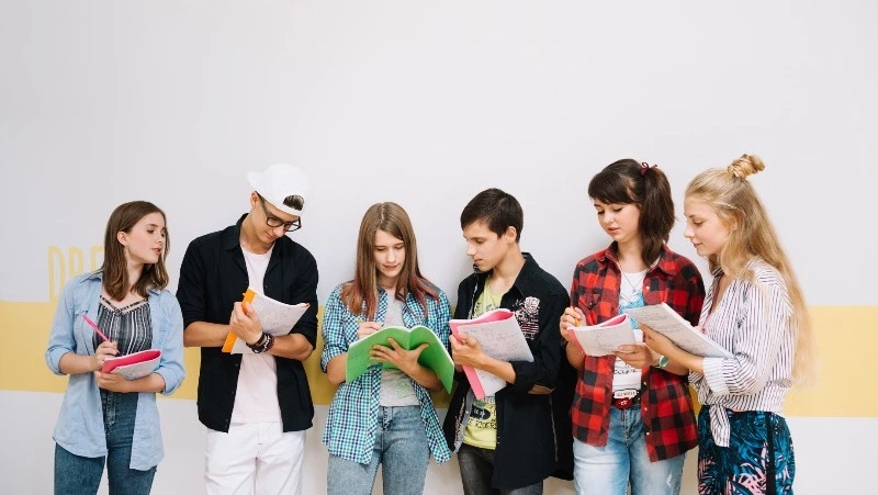 Количество платных мест в гуманитарных и экономических колледжах могут сократить