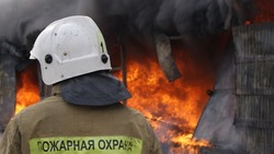 В пожаре на южнокурильском рыбокомбинате погиб человек
