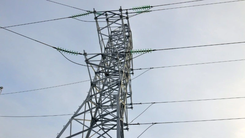 Энергетики предотвратили аварийное отключение электроэнергии в Ногликском районе