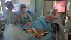 Ведущий российский хирург провел мастер-класс по бариатрии для коллег с Сахалина