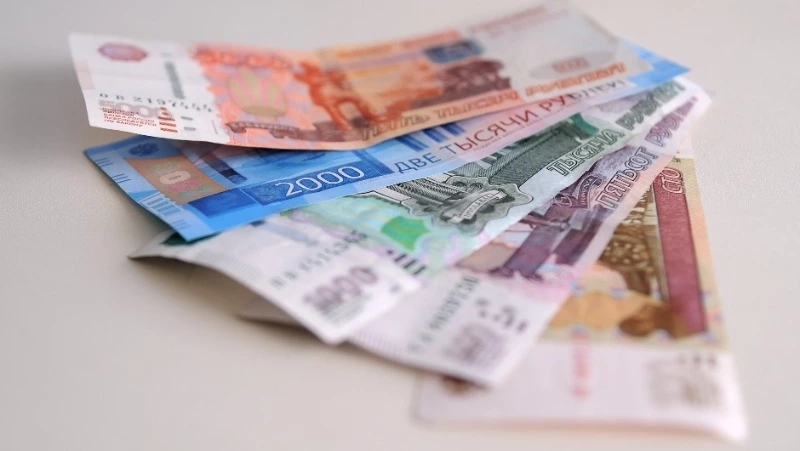 20 тысяч рублей на карту «Мир»: выплату на детей подняли для 7 тысяч семей Сахалина