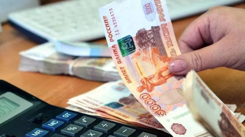 Работники Сахалинской мехколонны № 68 получат вторую сумму на погашение долгов по зарплате