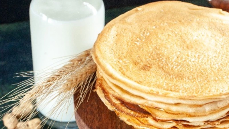 Третий день Масленицы — Лакомка: рецепт тонких блинов на молоке