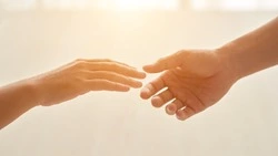 Губернатор поздравил жителей Сахалинской области с Днем волонтера