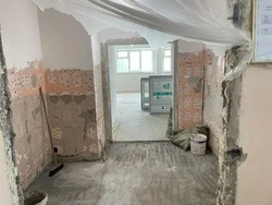 В школе Южно-Сахалинска к 1 сентября перестраивают кухню и столовую