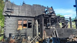 Дачный дом сгорел в Южно-Сахалинске 5 июня