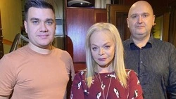 Артист сахалинского Чехов-центра выпустил песню с Ларисой Долиной