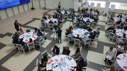 Сахалинский бизнес одобрил идею коллективного договора для поддержки семьи и материнства в компаниях