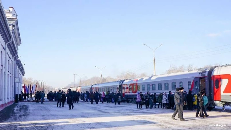 Школьников, застрявших во Владивостоке, возвращают домой после сорванной поездки в Китай