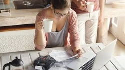 Банк опоздал: жительницу Александровска-Сахалинского освободили от старого долга по кредиту