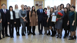 Этап всероссийского конкурса «Женщина года – Директор» на Сахалине выиграла Татьяна Куцаренко