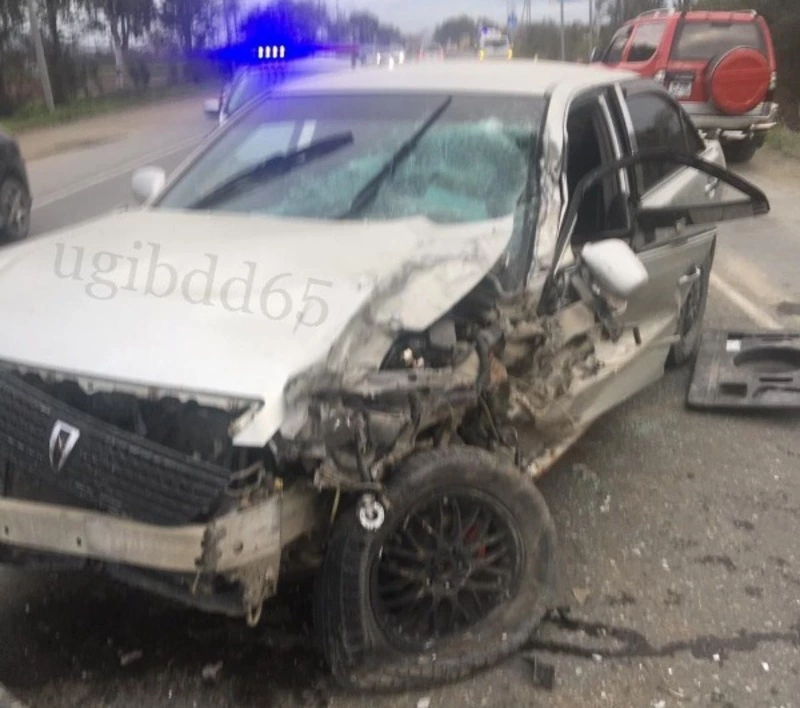 Пятилетний пассажир Toyota Mark II пострадал в ДТП под Южно-Сахалинском