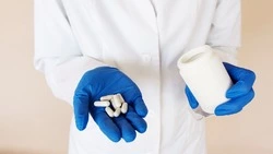 Минздрав зарегистрировал новое лекарство от коронавируса