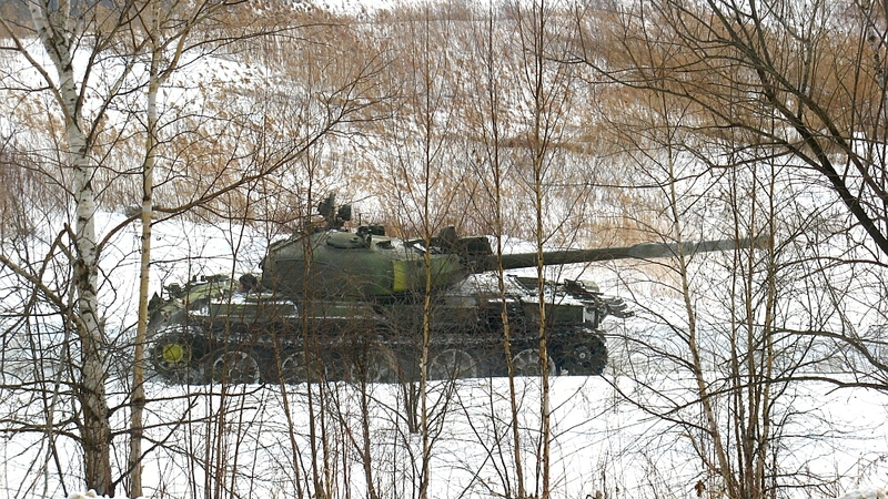 Военные на танках и зенитках предотвратили высадку «десанта» на Сахалин