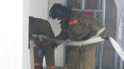 Нежилая квартира загорелась в Углегорске 23 января