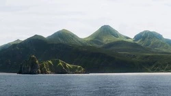 Безымянный мыс на Курилах назвали «Курилороссия»