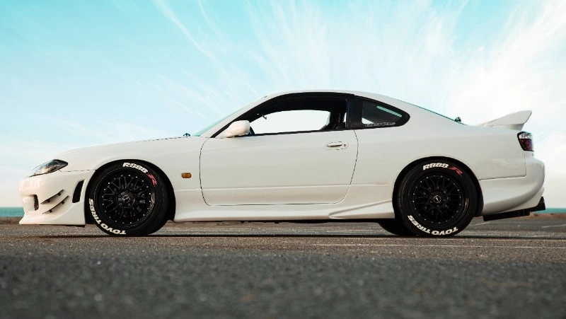 Полиция задержала троих подозреваемых в краже обвесов для автомобиля на Сахалине