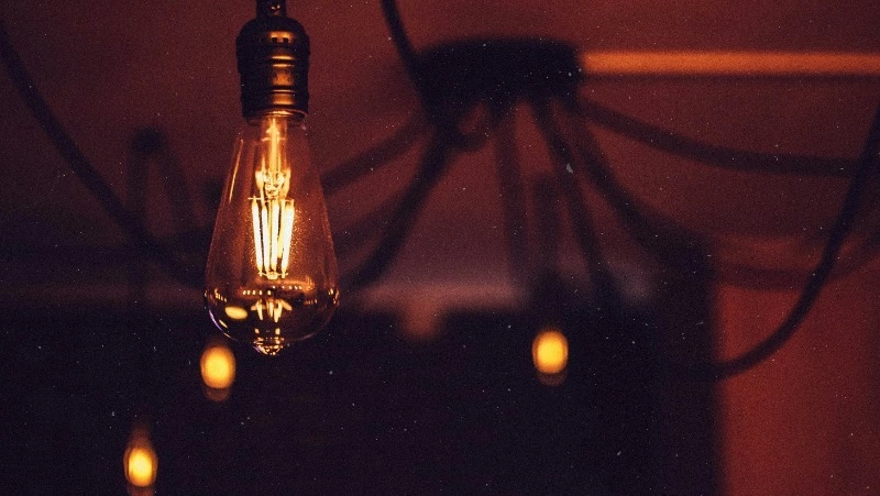 Школу и десятки улиц Южно-Сахалинска оставят без света 13 мая