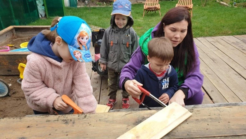 Многодетная мама с помощью социального контракта открыла собственное дело на Сахалине