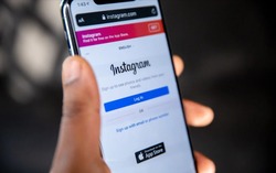 Глава Instagram заявил, что блокировка соцсети отрежет россиян от мира 