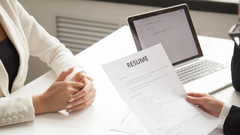 Эксперты назвали главные признаки работодателей-мошенников на Сахалине