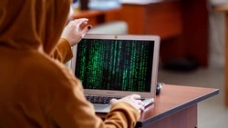 Сахалинцы потеряли 1,8 млн рублей на инвестициях и замене счетчика