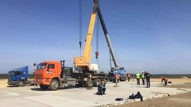 Губернатор Сахалина проверил реконструкцию аэродрома в Охе и поставил задачу по дорогам