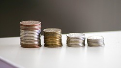 Эксперты: ключевая ставка упадет до 13% в 2025 году