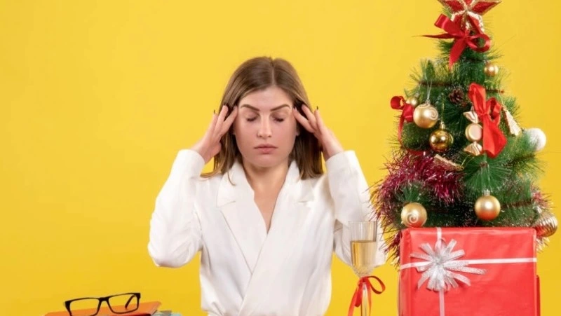 Новогодняя аптечка для жителей Сахалина: список средств от головной боли и переедания