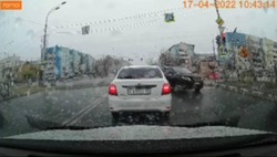 Автохам на внедорожнике выехал на встречку в Южно-Сахалинске