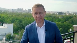 Сергей Надсадин поздравил с Днем города жителей Южно-Сахалинска