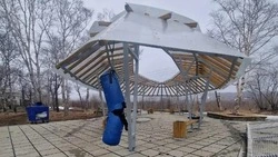 В семи районах Сахалинской области вандалы разгромили благоустроенные территории 