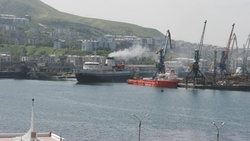 Губернатор объяснил, почему некоторые суда не могут зайти в Холмский торговый порт