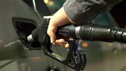 Валерий Лимаренко предложил снизить цены на бензин в Сахалинской области