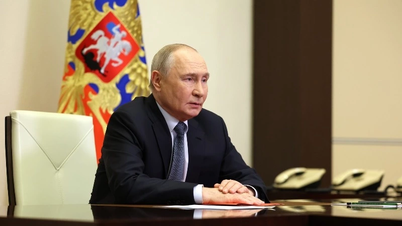 Путин обсудил взаимодействие со странами СНГ с членами Совбеза РФ