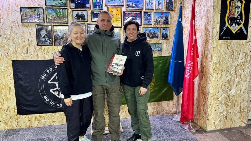 В ДНР доставили книги об основании и становлении Сахалинской области