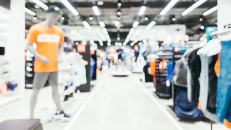 Сахалинец-рецидивист дважды ограбил один и тот же магазин спортивной одежды