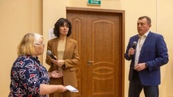 Губернатор Валерий Лимаренко провел встречу с жителями острова Шикотан