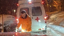 Восемь инсультов и три инфаркта: медики совершили более 600 выездов в условиях метели на Сахалине