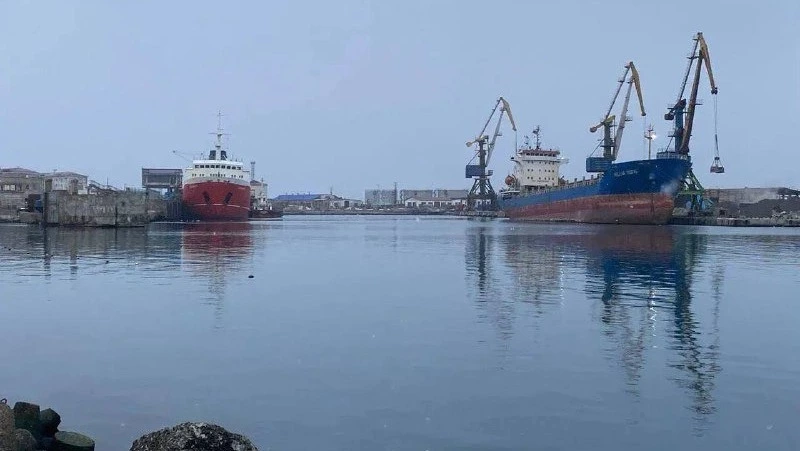 Паромную переправу Ванино — Холмск закроют из-за циклона 13 января