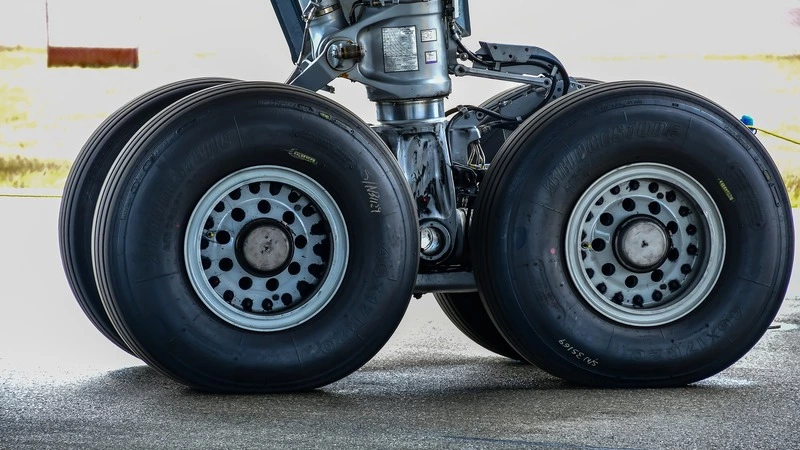 Самолет «Авроры» завернул на стоянку вместо вылета на север Сахалина