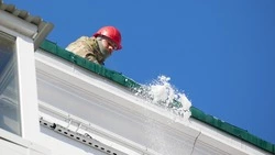 Власти Южно-Сахалинска возместят УК затраты на расчистку снега после циклона