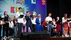 Победителями 1/4 финала сахалинской лиги КВН стали «Полупроводники» и «Карамель»