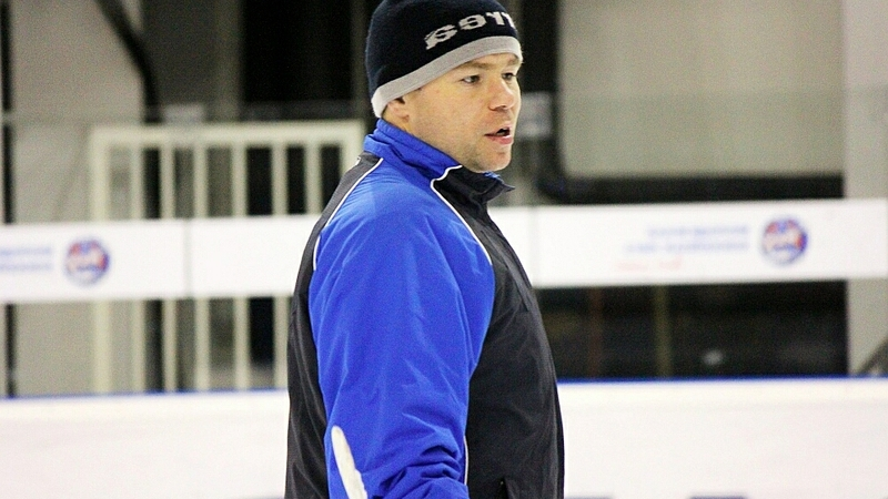 Обладатель Кубка Гагарина проводит мастер-класс в Южно-Сахалинске