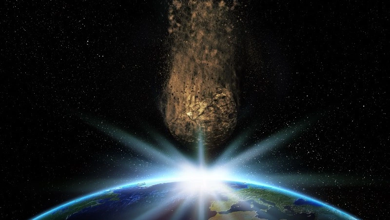Ученые опровергли информацию о возможном падении астероида CE2XZW2 на Землю