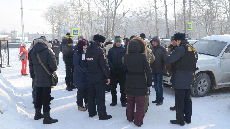 На Сахалине в битве за места в гимназиях победили мамы из «Формулы-1»