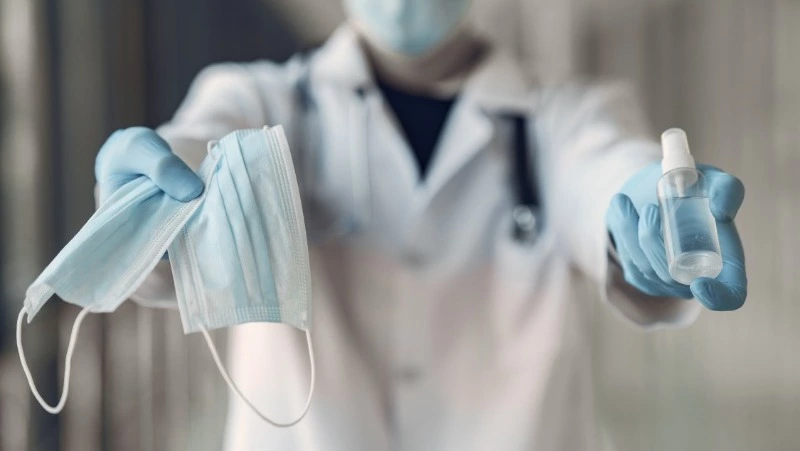 Заболеваемость COVID-19 выросла почти в 2 раза за неделю на Сахалине