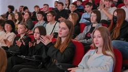 Российским школьникам рассказали о привлекательности Дальнего Востока в НЦ «Россия»