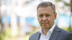Мэр Сергей Надсадин поздравил жителей с Днем знаний