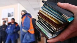 Женщина прописала в Южно-Сахалинске 21 иностранца